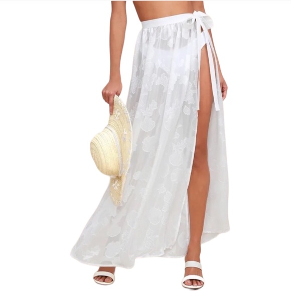 Lulus Other - Lulu's || Take the Caicos White Shell Print Cover-Up Maxi Skirt